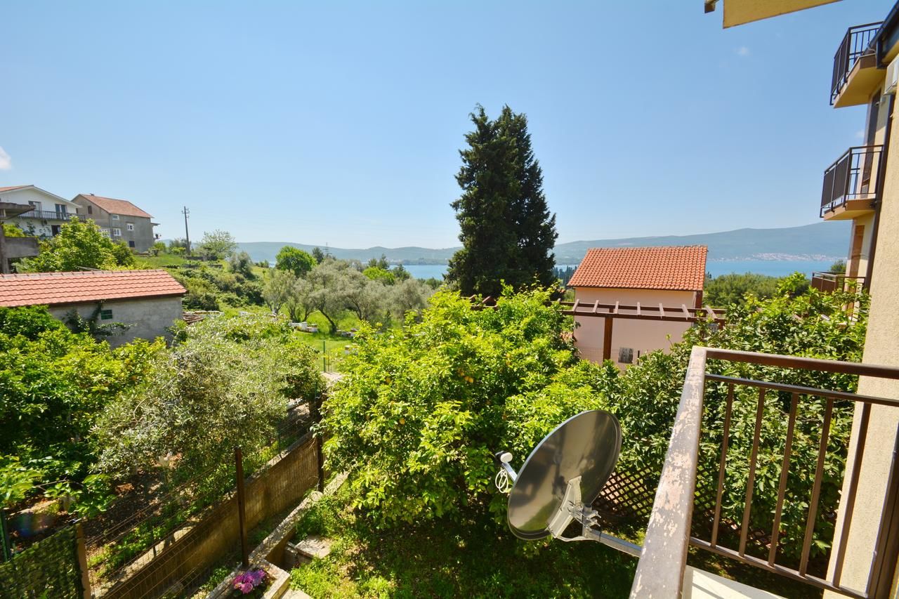 Апартаменты Dimitris Apartments Тиват-32