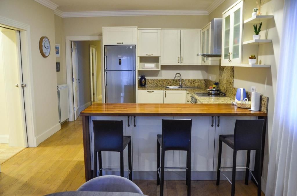 Апартаменты Dimitris Apartments Тиват