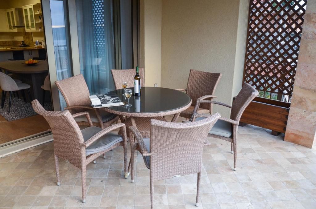 Апартаменты Dimitris Apartments Тиват