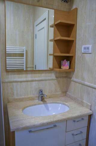 Апартаменты Dimitris Apartments Тиват Апартаменты с балконом-9